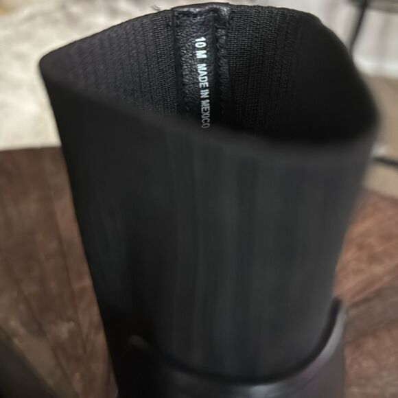 Steve Madden Zappa Lug Sole Black Pull On Chelsea Boot - Picture 9 of 9